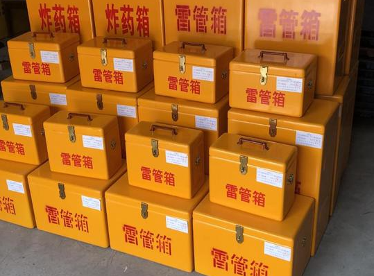 奎文玻璃钢雷管箱的使用寿命一般是多少？